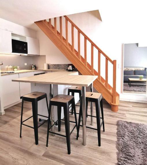 Apartmán Les Quatres Loges Aix-en-Provence Exteriér fotografie